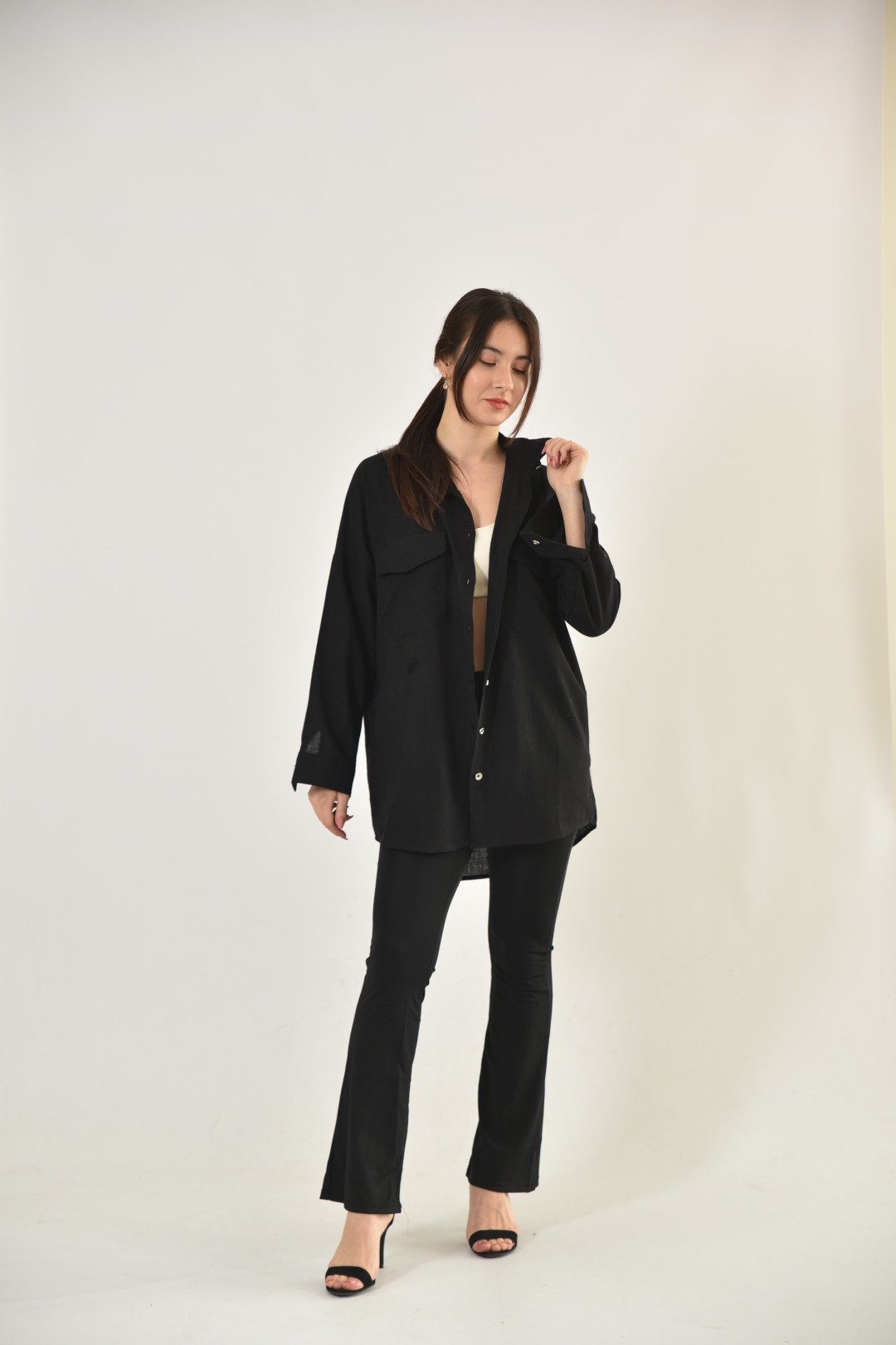 Larmina giyim Salaş keten siyah gömlek