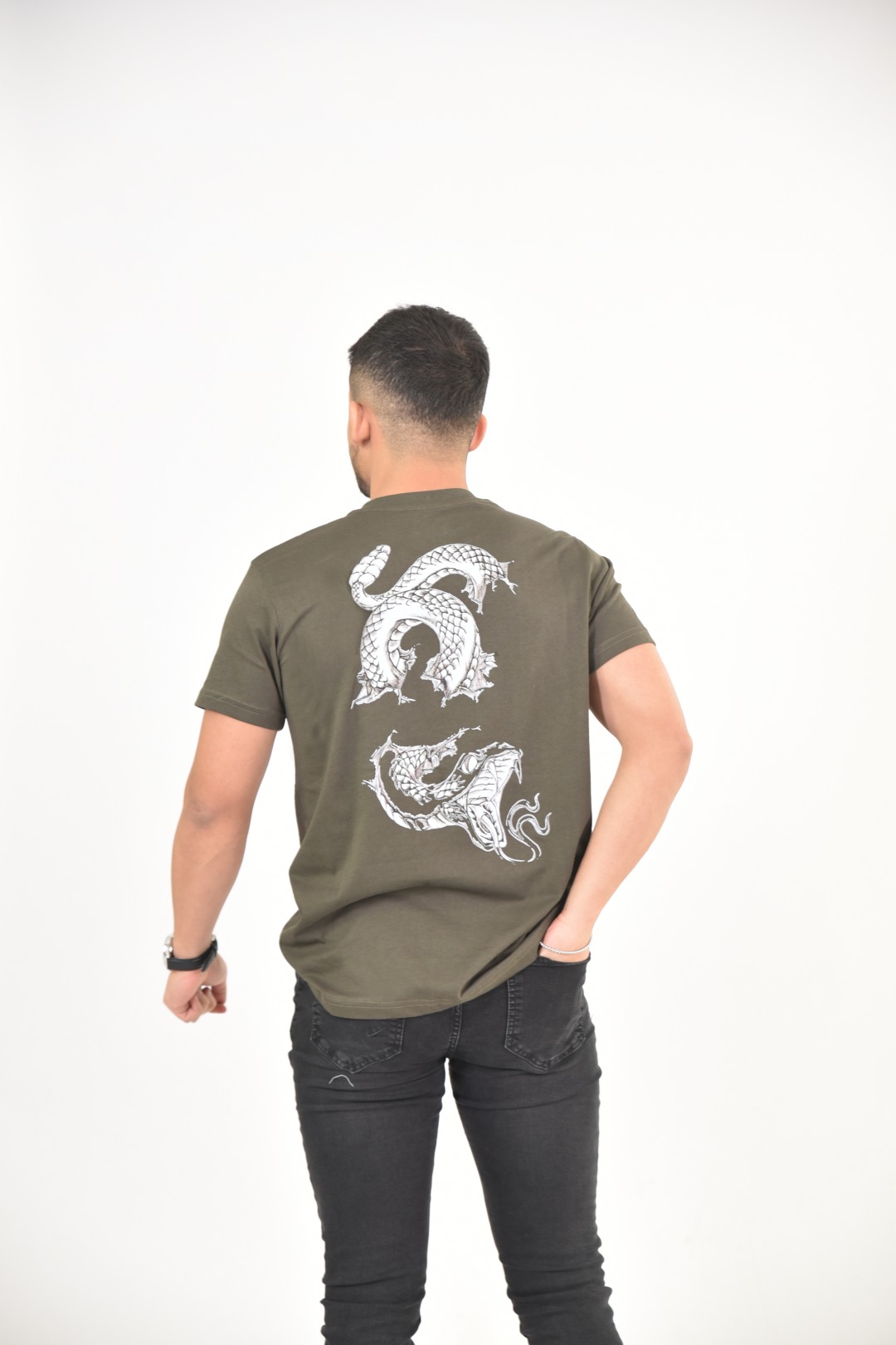 Larmina giyim Bisiklet yaka yılan baskılı T-Shirt
