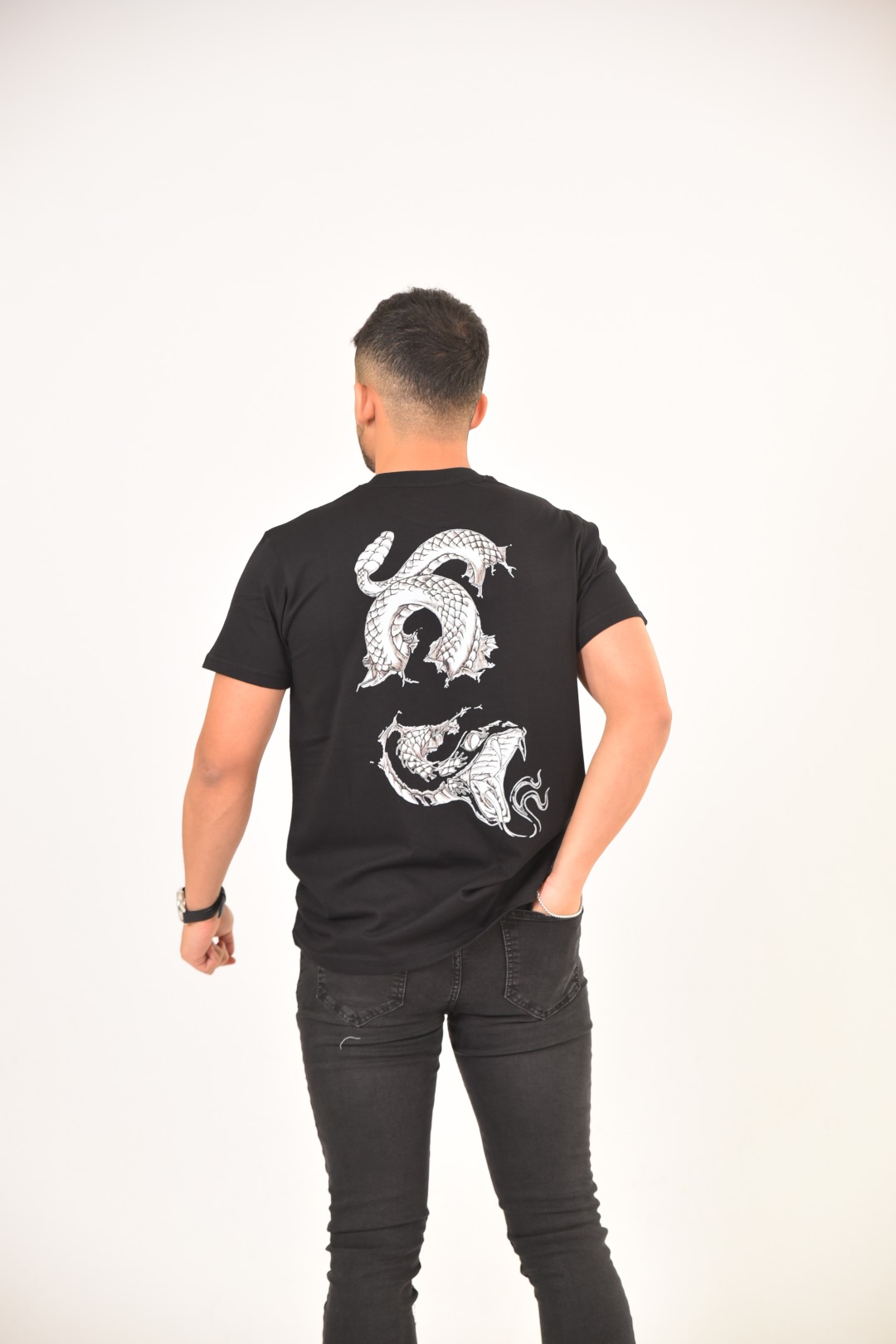 Larmina giyim Bisiklet yaka yılan baskılı T-Shirt