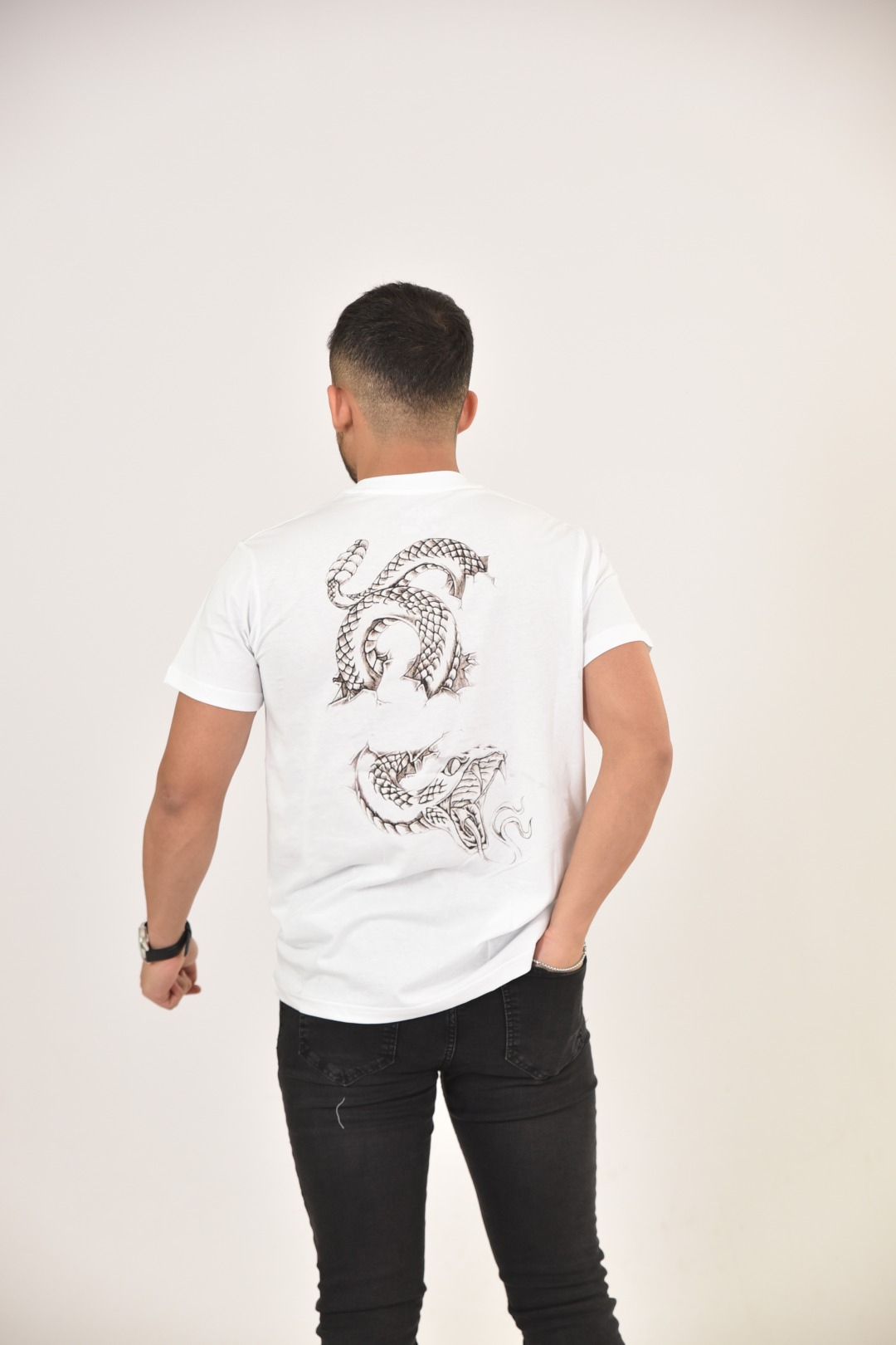 Larmina giyim Bisiklet yaka yılan baskılı T-Shirt