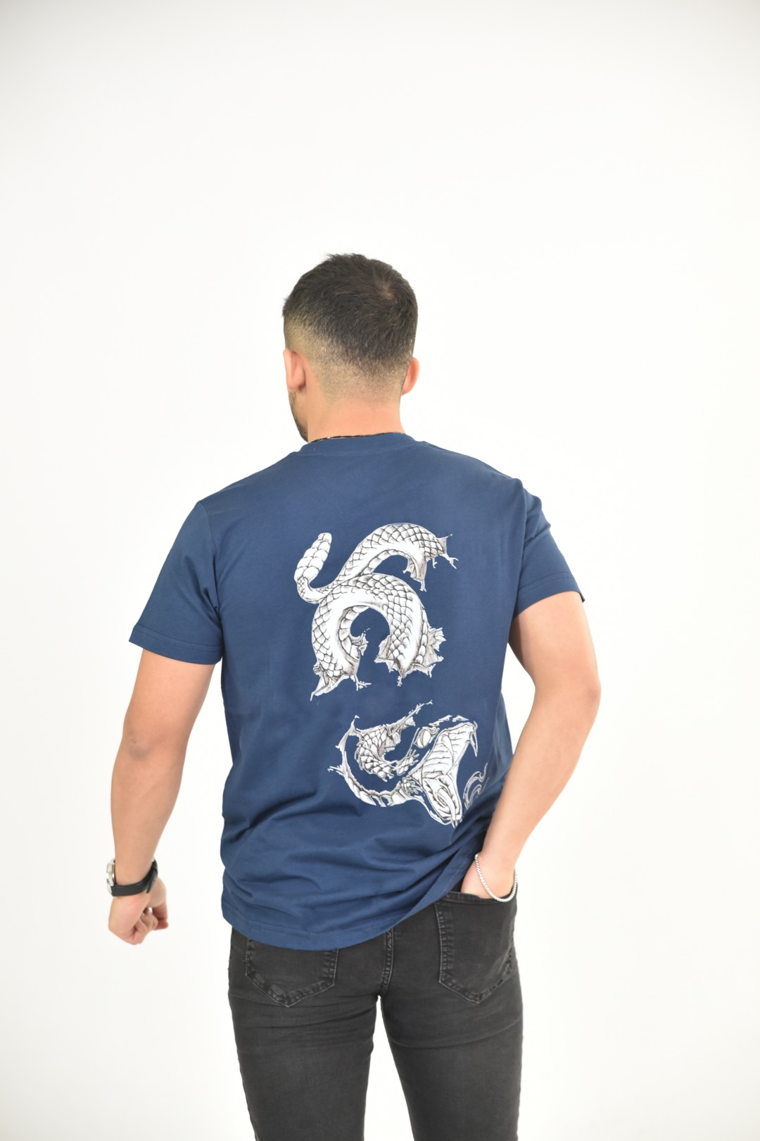Larmina giyim Bisiklet yaka yılan baskılı T-Shirt